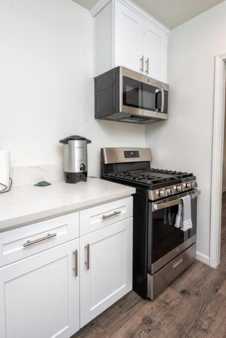 Chic And Spacious 3Br Gem In Central La Los Angeles Exteriör bild